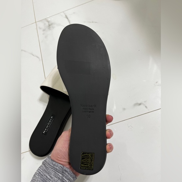 Brand new newbark leather slides - Picture 3 of 4